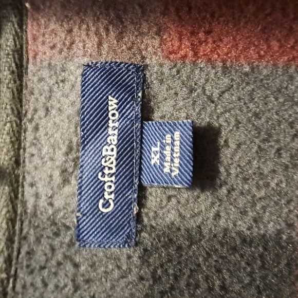 Men's Fleece - Picture 2 of 9